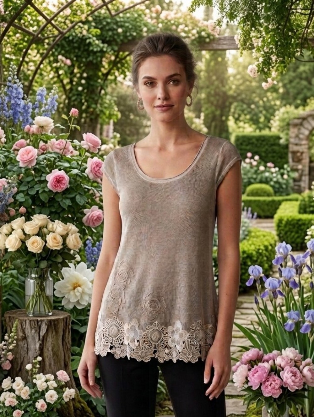 FLEW DE LIS Boho Light Gray Cap Sleeve Tunic Top Crochet Floral Burnout Sz Small